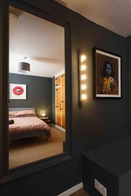 Chester/Handbridge Sleeps 9 + Netflix Hough Green Dış mekan fotoğraf